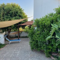 Monolocale con giardino a due passi dal mare