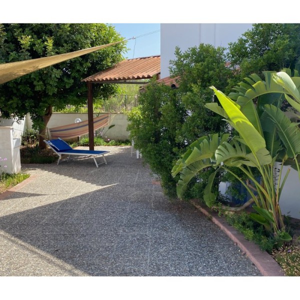 Monolocale con giardino a due passi dal mare - foto 3