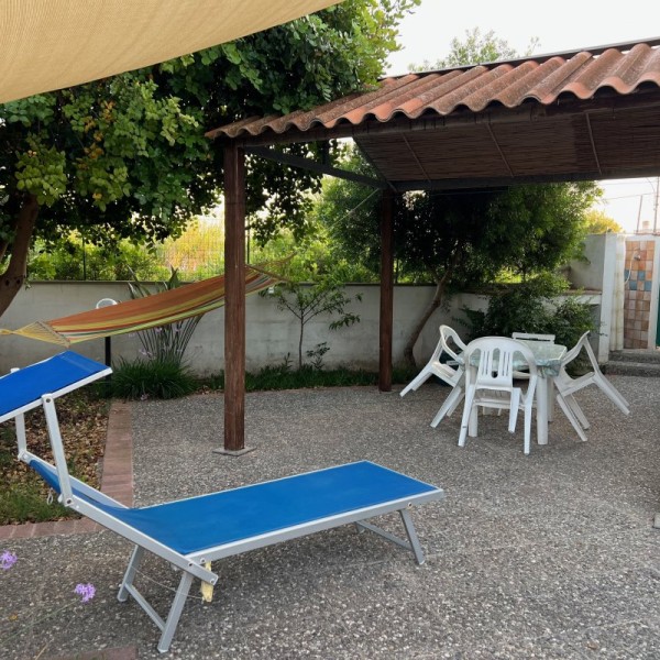 Monolocale con giardino a due passi dal mare - foto 4
